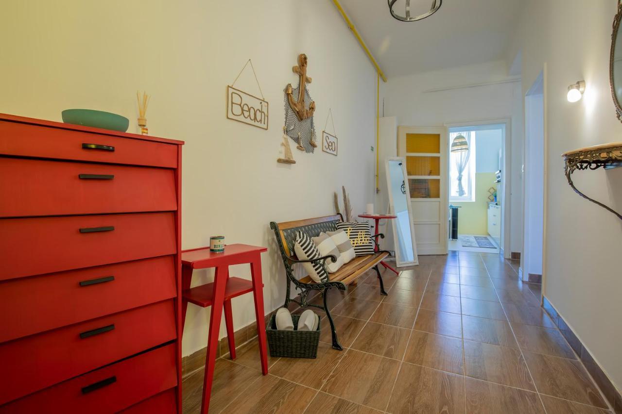 PUY Amphitheater Apartment מראה חיצוני תמונה